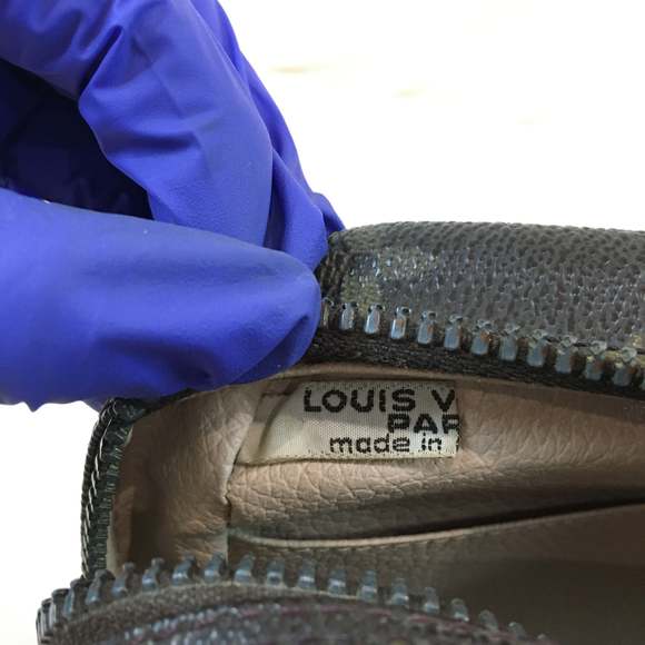 Louis Vuitton Monogram Toilette Pochette 23 Sku# 69871 - Picture 8 of 9